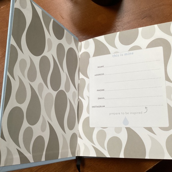 Fitspiration Guided Journal by C. R. Gibson New 8”x 6.5” - Picture 7 of 7